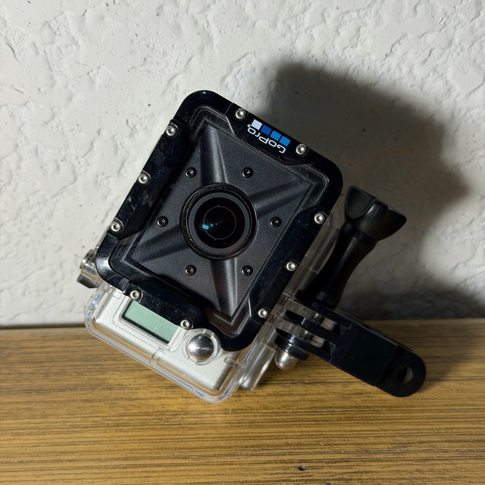 GoPro HERO2 Silver Action Camera - Picture 7 of 7